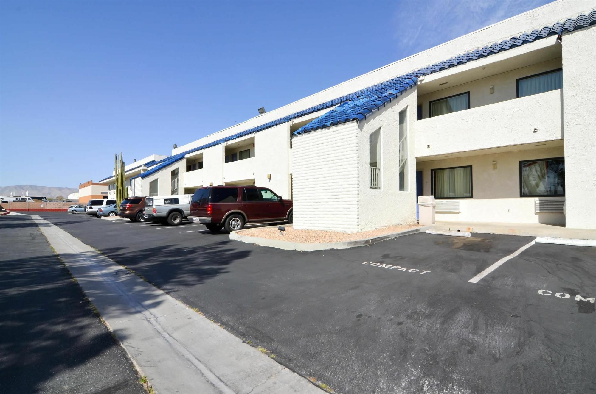 Motel 6-North Palm Springs, Ca - North Zewnętrze zdjęcie