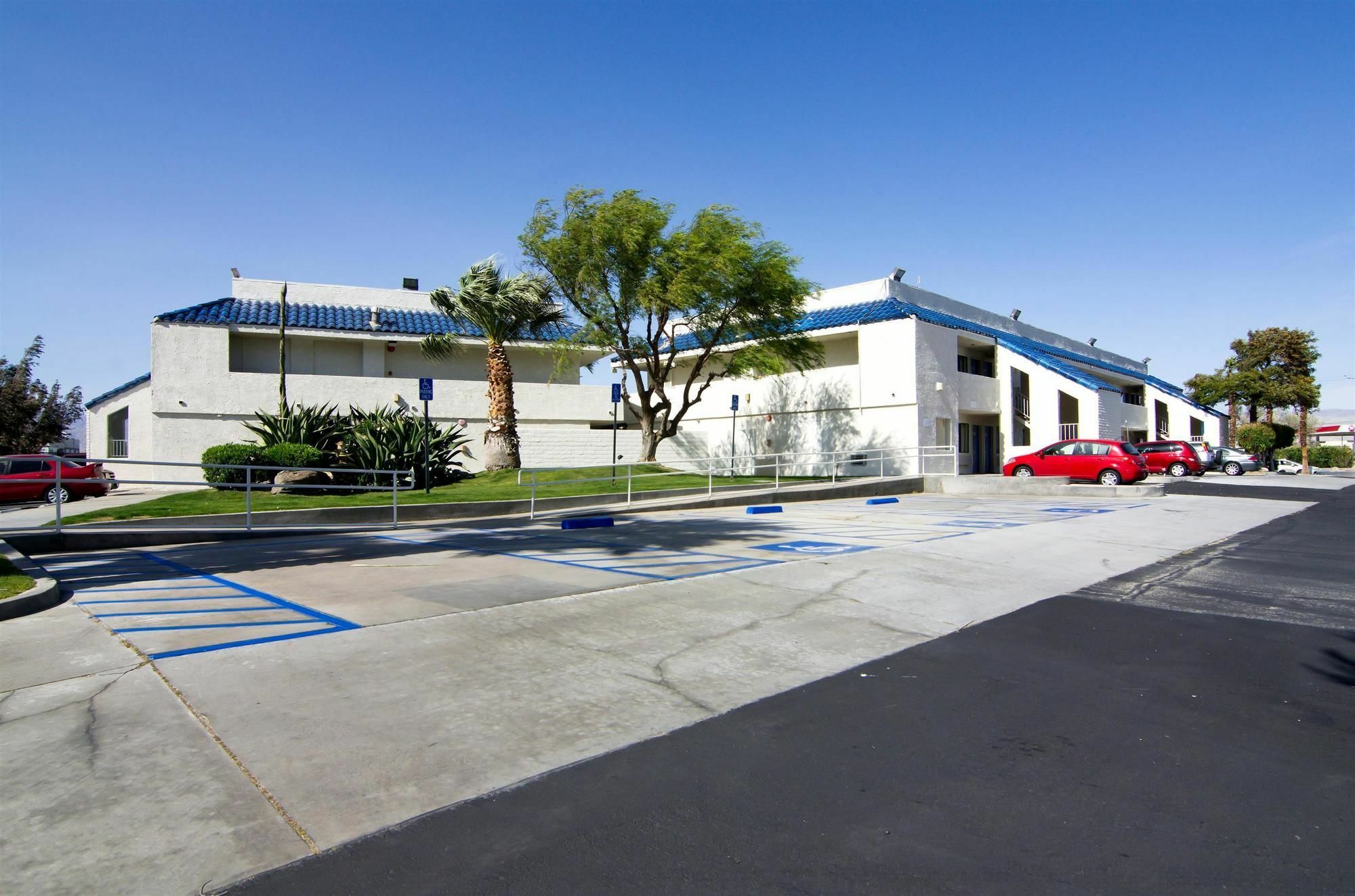Motel 6-North Palm Springs, Ca - North Zewnętrze zdjęcie